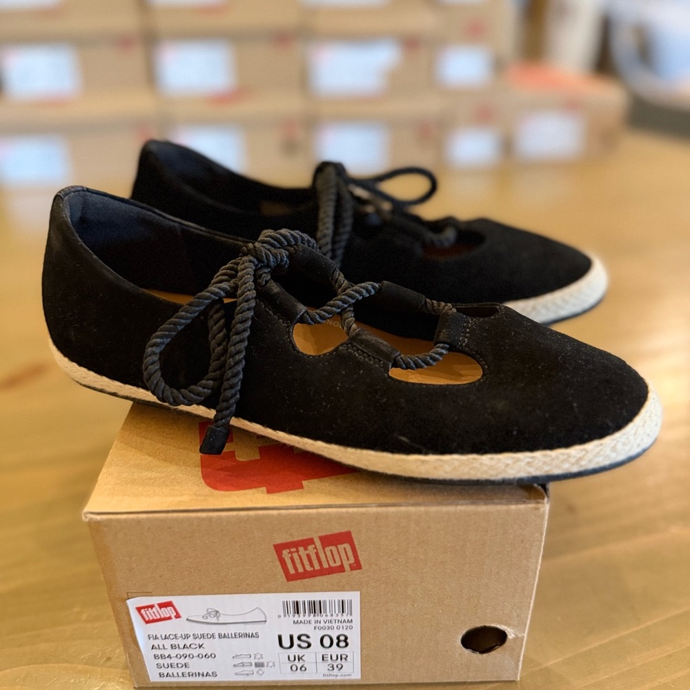 Fitflop Fia Women’s Black Suede Lace-Up Espadrille Flats Size 8 (runs large)